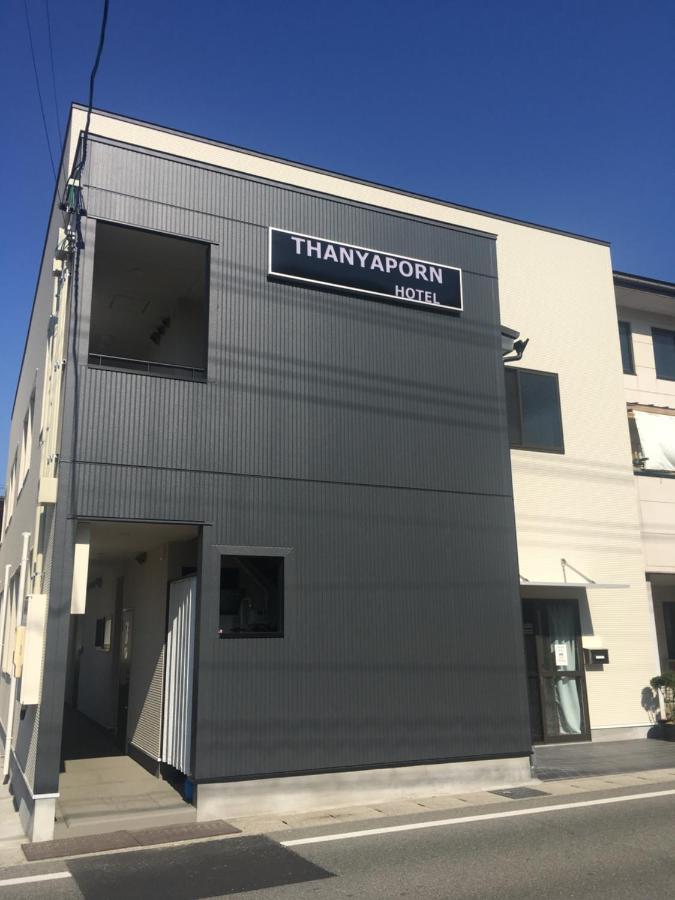 Thanyaporn Hotel Takayama  Bagian luar foto