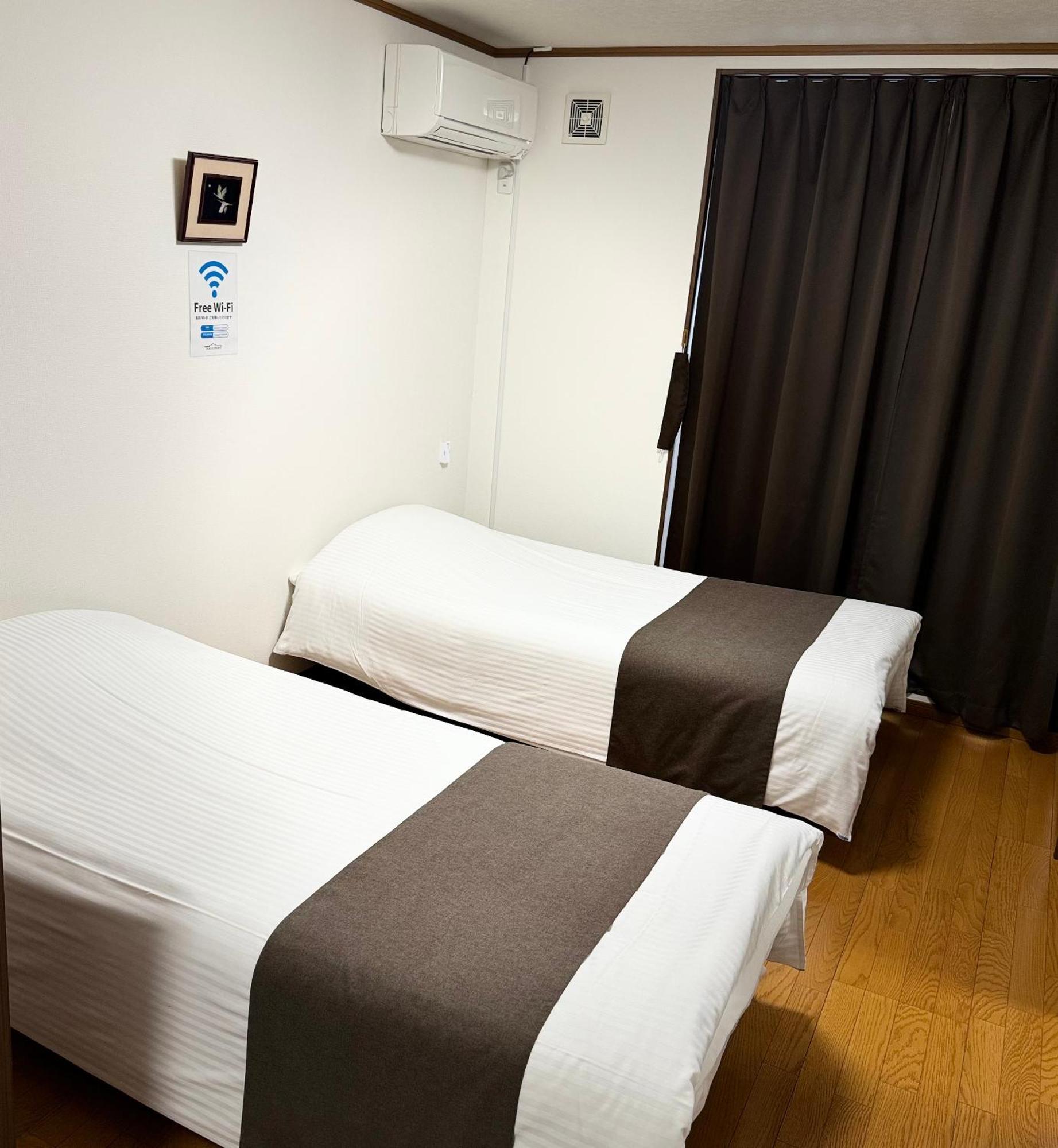 Thanyaporn Hotel Takayama  Bagian luar foto